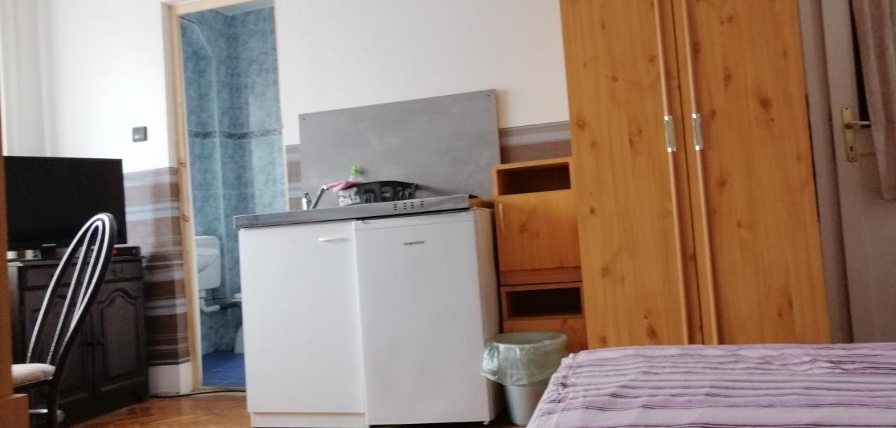 Belvarosi Vendeghaz Miskolc Luaran gambar